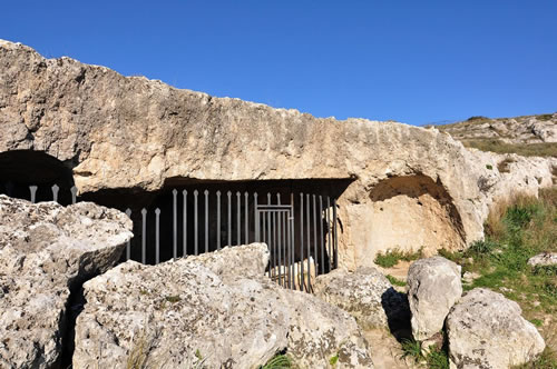 Cripta di Madonna delle tre porte