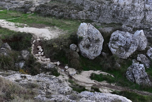 Sentieri intorno a San Falcione